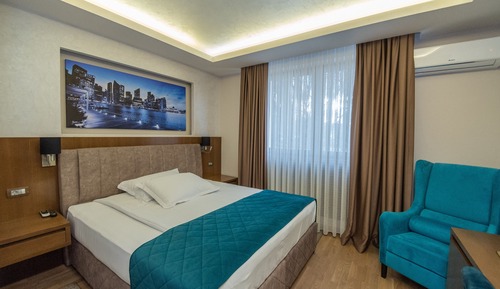 Superior Room, 1 King Bed