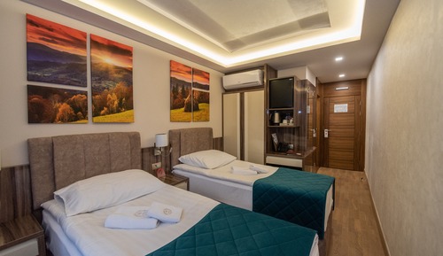 Economy Twin Room