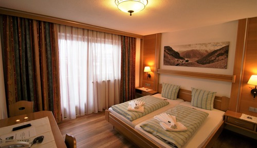 Double Room, Balcony