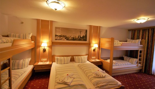Family Room, Balcony