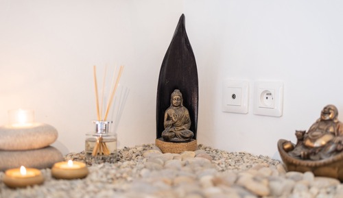Quiet and Comfortable Zen Room
