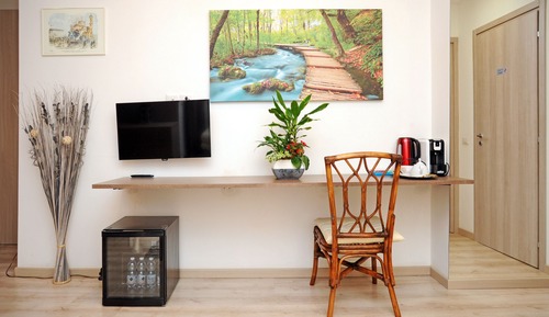 Junior Studio Suite