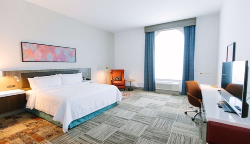 Room, 1 King Bed, Accessible, Bathtub