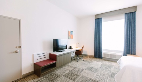 Room, 2 Queen Beds, Accessible (Roll-In Shower)