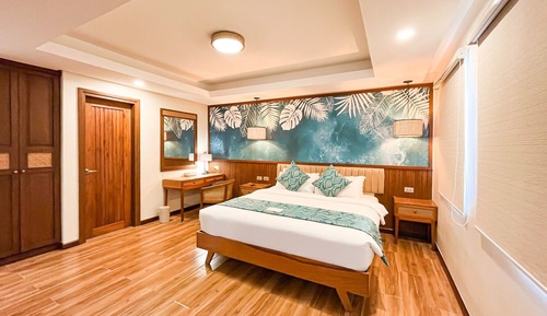Junior Room