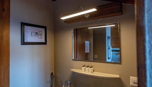Economy Double Room, Shared Bathroom (Alpine)