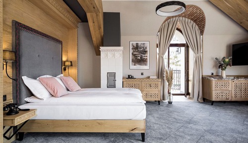 Premium Double Room, 1 Queen Bed with Sofa bed, Balcony