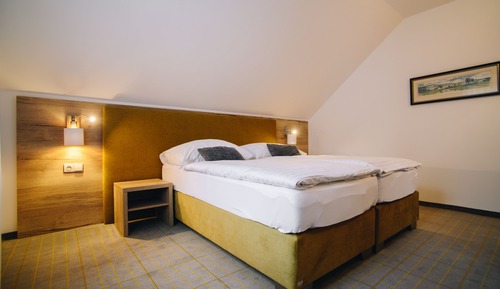 Junior Studio Suite