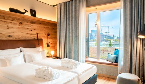 Room, 1 King Bed (Harbor View)