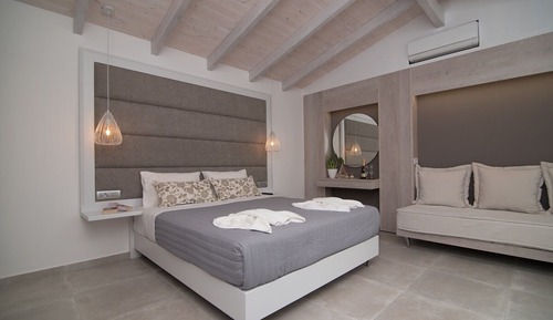 Superior Studio, Sea View