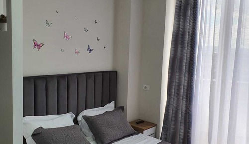 Comfort Studio, 1 Queen Bed, Balcony, City View