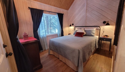 Muskrat Cabin