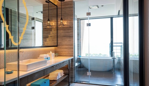 Room, 1 King Bed, Balcony, Garden View (Balcony)