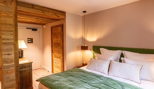 Club Double Room, Non Smoking, Mountain View