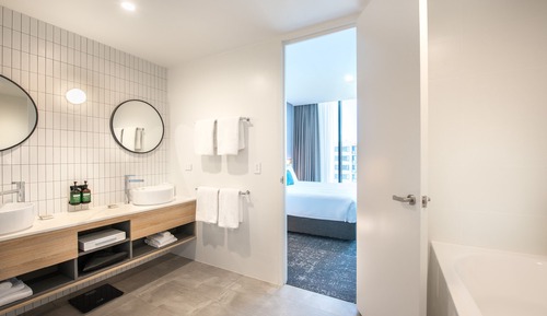 Suite, 1 Bedroom, City View
