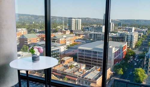 Junior Suite, 1 King Bed, City View