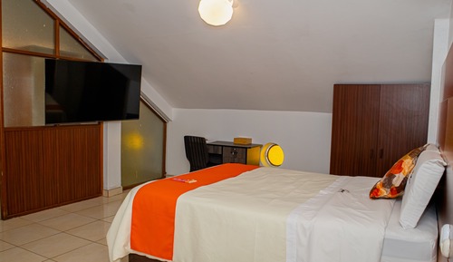 Romantic Room, 1 Queen Bed, Private Bathroom