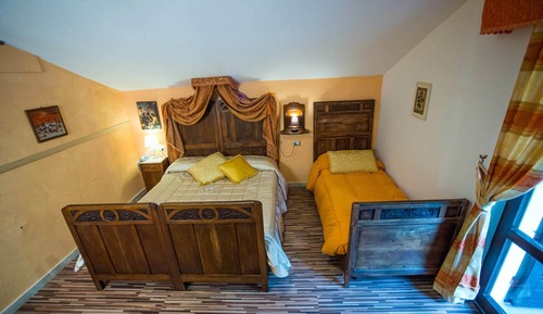 Family Room, Balcony