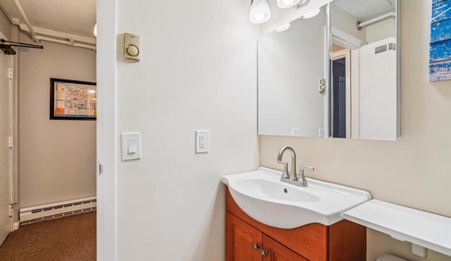 Condo, Multiple Beds (Whiffletree C2)