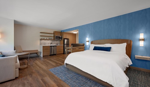 Studio, 1 King Bed with Sofa bed, Non Smoking (Mobility Accessible, Transfer Shower)