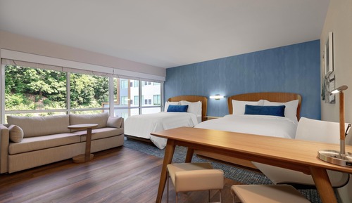 Studio, Multiple Beds, Non Smoking (Mobility Accessible, Roll-in Shower)