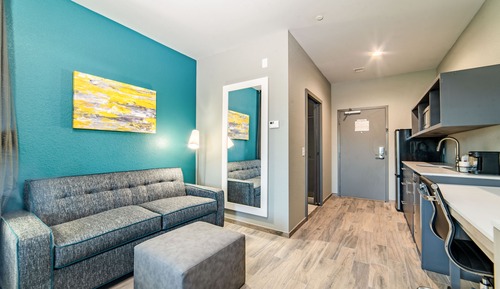 Suite, 1 King Bed with Sofa bed, Kitchenette
