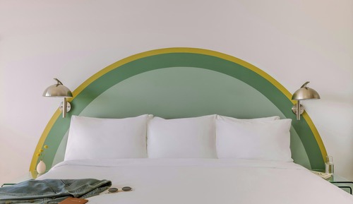 Studio, 1 King Bed, Balcony