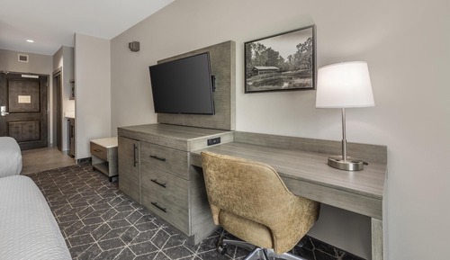 Standard Room, 2 Queen Beds, Non Smoking, Refrigerator & Microwave (Walk-in Shower)