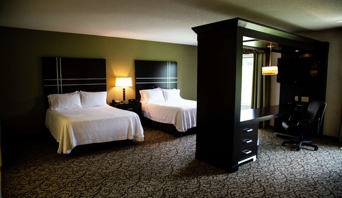 Suite, 2 Queen Beds, Non Smoking