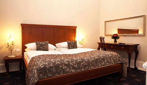 Suite (Schlossherren)