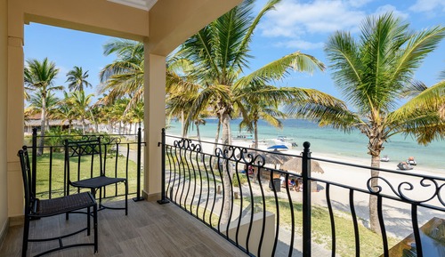 Four Bedroom Beach Front Duplex Apartment