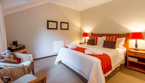 Luxury Room (Queen)