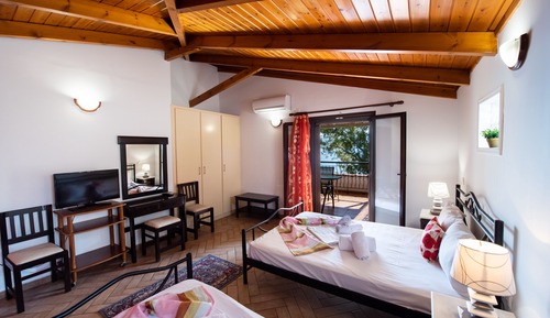 Superior Studio, Sea View