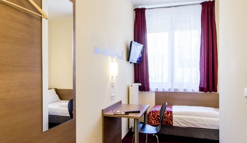 Comfort Single Room