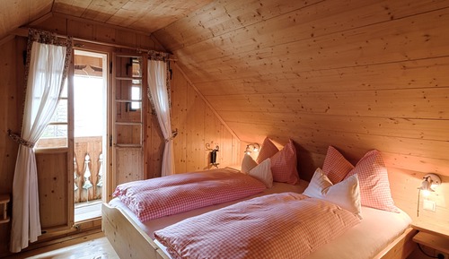 Traditional Chalet, 1 King Bed, Balcony, Mountain View (Alpetta)