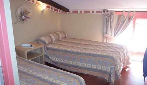 Standard Room, 2 Twin Beds