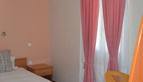 Standard Studio, Sea View
