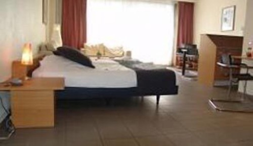 Studio, 2 Twin Beds