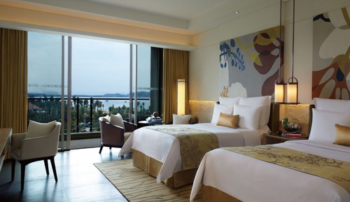 Deluxe Room, 1 King Bed, Ocean View