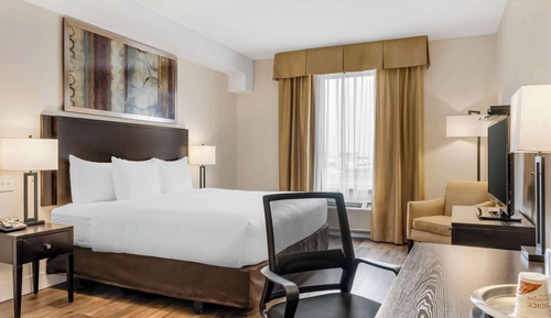Standard Room, 1 King Bed, Non Smoking