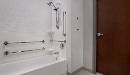 Standard Room, 1 King Bed, Accessible (Comm, Mobil, Access Tub)