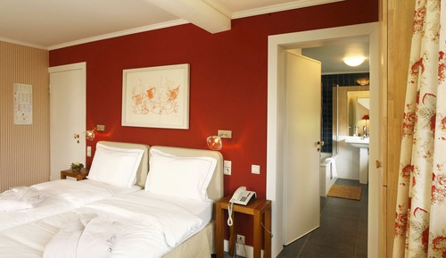 Chambre Double (Street side)