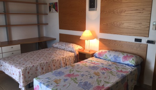 Comfort Twin Room, Shared Bathroom (3)