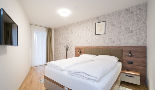 Deluxe Apartment (Top 6)