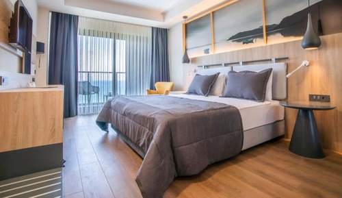 Deluxe Suite, Sea View