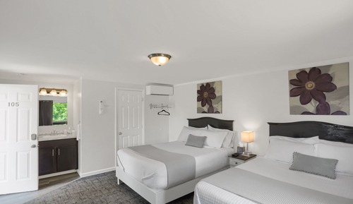 Deluxe Room, 2 Queen Beds