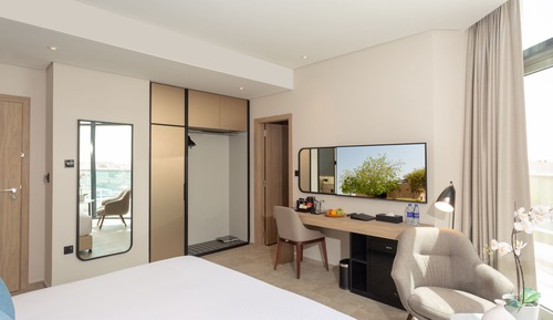 Premium Room