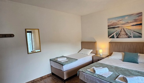 Comfort Triple Room, Garden View