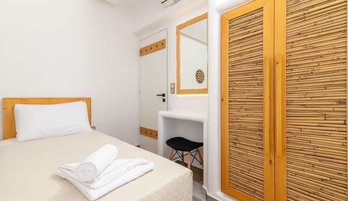 Deluxe House, 2 Bedrooms, Partial Sea View (with Plunge Pool - Grey Villa)