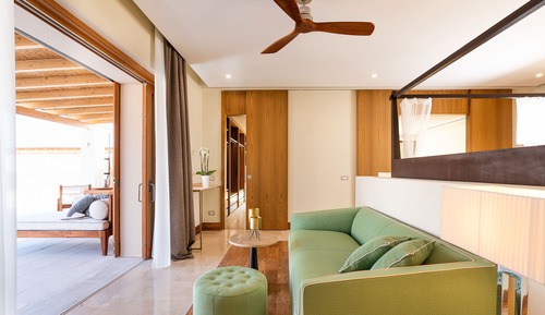 Deluxe Studio Suite